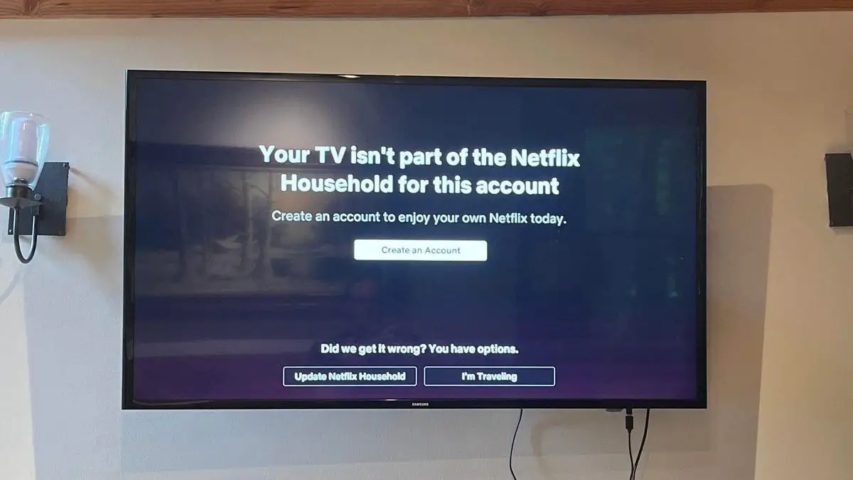 What Happens If You Click I'M Traveling on Netflix
